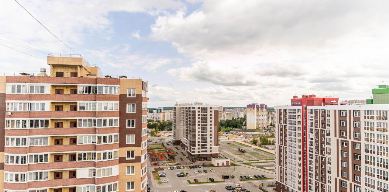квартира г Сургут ул Ивана Захарова 11 30-й фото 26