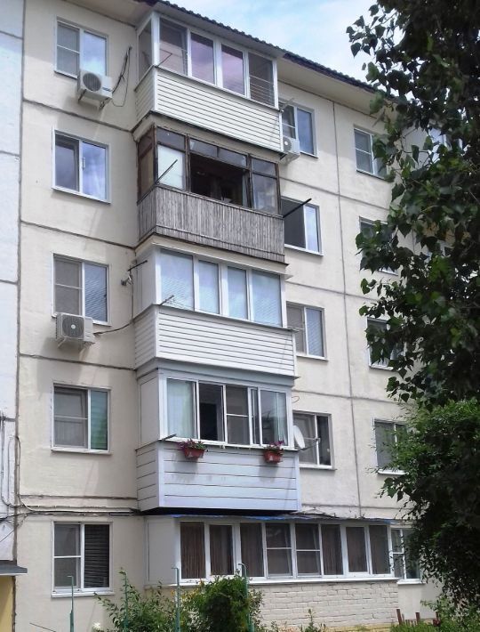квартира г Камышин проезд Феоктистова 13 фото 1