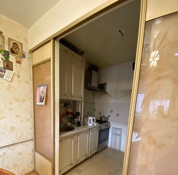 квартира г Волгоград р-н Дзержинский б-р 30-летия Победы 17а фото 6