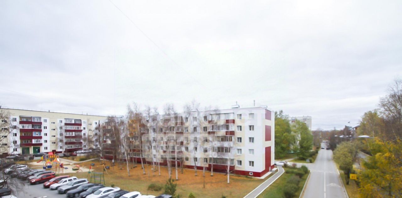 квартира г Сургут 9-10-й микрорайон ул Просвещения 43 фото 27