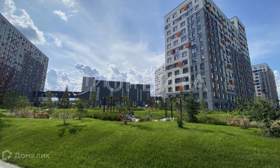 квартира г Тюмень ул Первооткрывателей 10 городской округ Тюмень фото 1