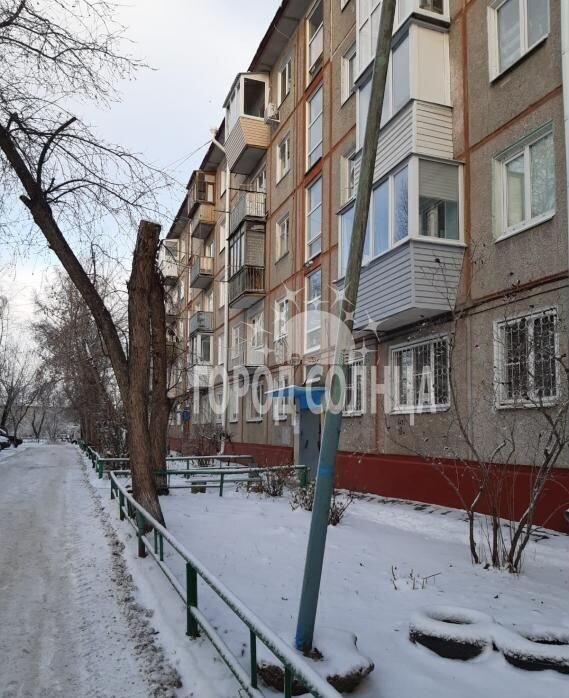 квартира г Омск р-н Центральный ул 27-я Северная 86 Центральный АО фото 2