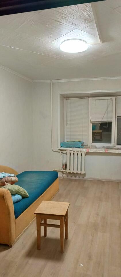 комната г Орск р-н Октябрьский ул Кутузова 37 фото 1
