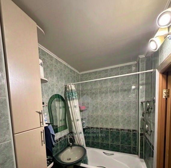 квартира г Омск р-н Кировский ул Дмитриева 15к/3 фото 9
