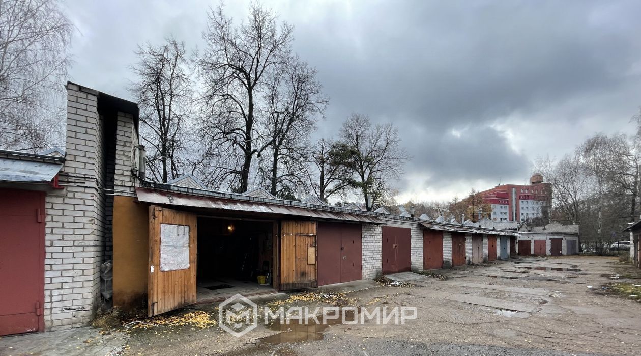 гараж г Киров р-н Первомайский ул Володарского 133 фото 1