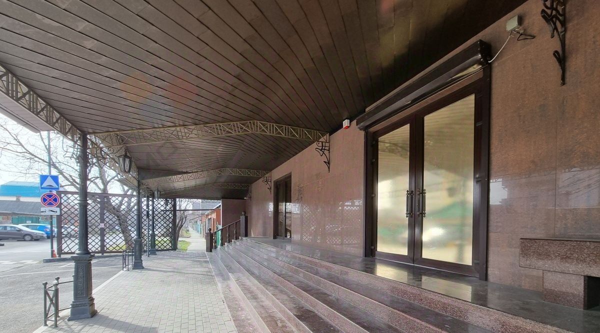 свободного назначения г Краснодар р-н Центральный ул им. Кутузова 77 фото 2