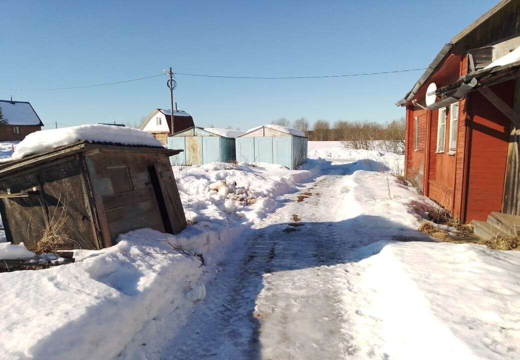 дом р-н Киришский д Горчаково Трасса Лодейное Поле — Тихвин, 120 км, Пчёвжинское сельское поселение, Будогощь фото 3