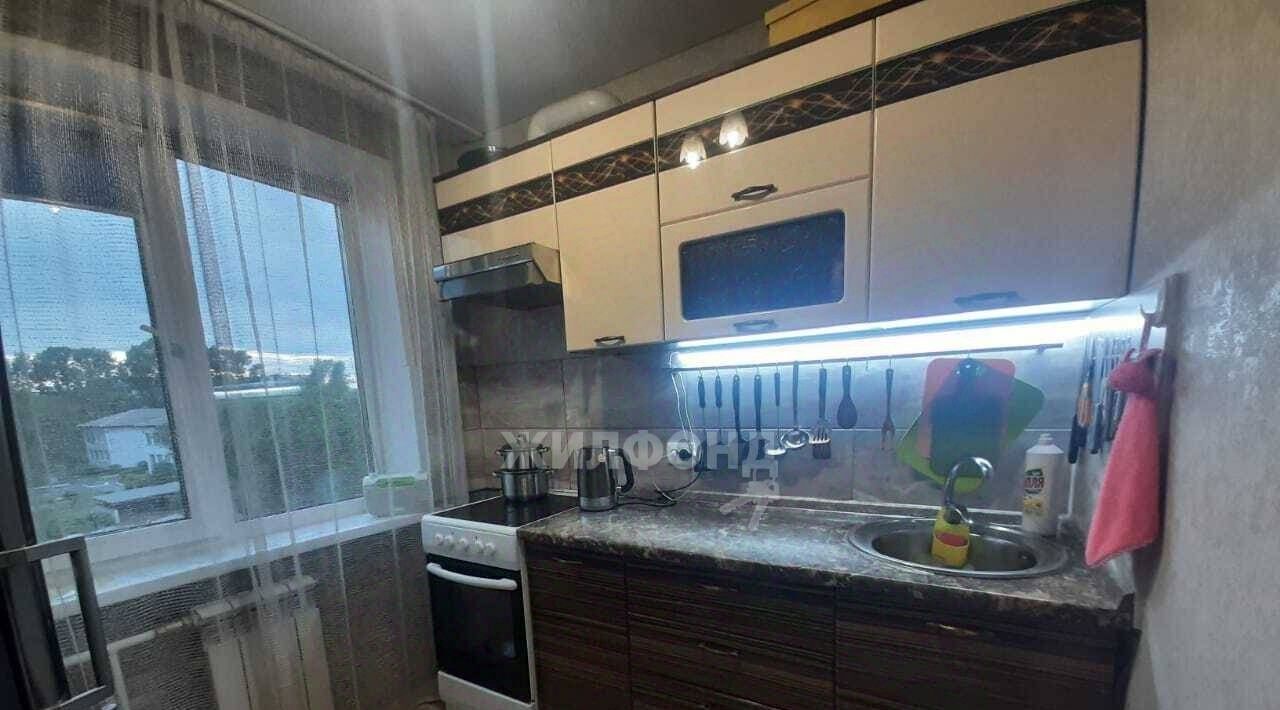квартира г Абакан ул Кати Перекрещенко 13 фото 11