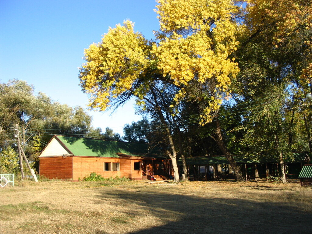 гостиницу р-н Камызякский с Образцово-Травино 800 м севернее Жан-Аул фото 1