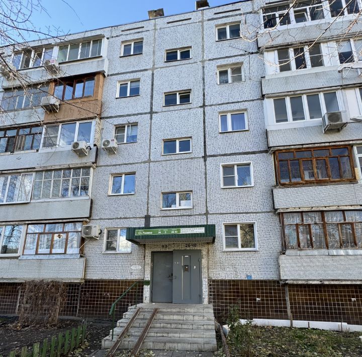 квартира г Тольятти р-н Автозаводский 5 квартал пр-кт Степана Разина 26 фото 1