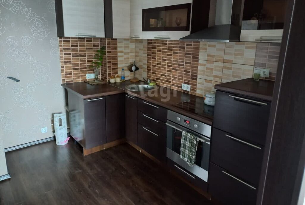 квартира г Кемерово р-н Рудничный Лесная Поляна б-р Осенний 2а фото 3