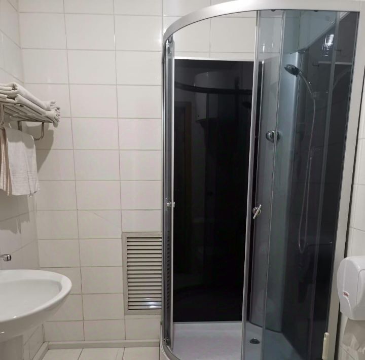 комната г Уссурийск ул Фрунзе 51 фото 2