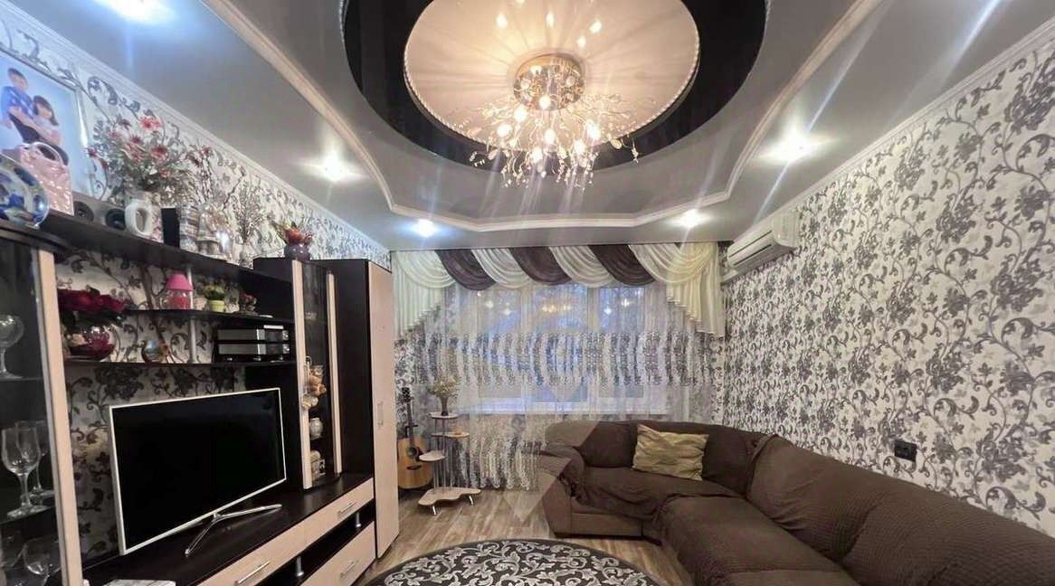 квартира г Старый Оскол Восточный микрорайон 3А фото 2