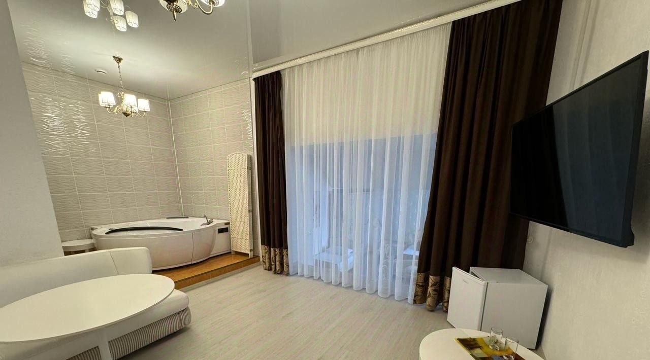 комната г Тюмень р-н Калининский ул Молодежная 80с/9 фото 3