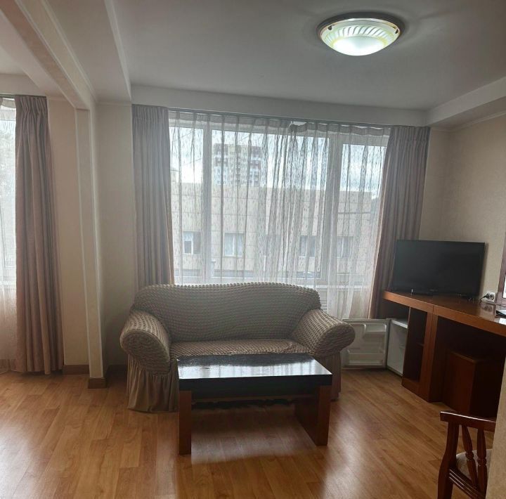 комната г Южно-Сахалинск ул Сахалинская 2 фото 3