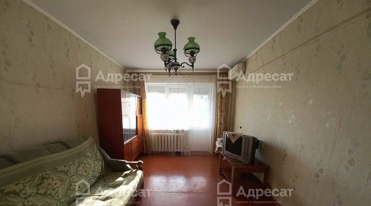 квартира г Волгоград мкр Ангарский р-н Дзержинский ул им. Тургенева 8 фото 1
