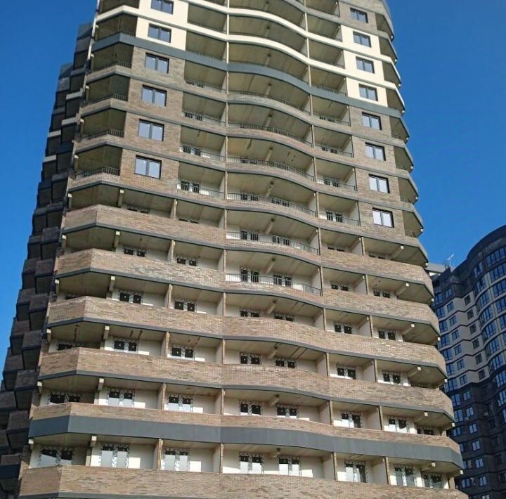 квартира г Краснодар р-н Прикубанский ул им. Адмирала Крузенштерна 5/2 фото 5