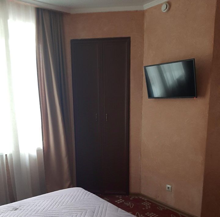 комната г Барнаул р-н Октябрьский ул Путиловская 20г фото 4