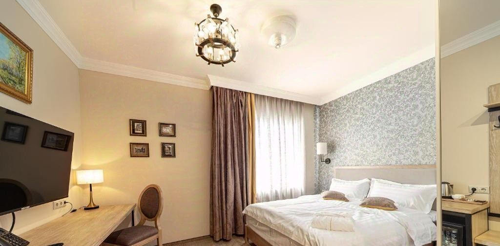 комната г Тюмень р-н Центральный ул Хохрякова 8а фото 1