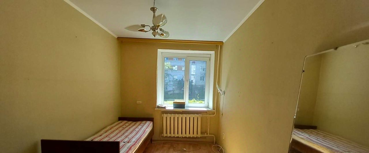 квартира г Брянск р-н Советский ул Емлютина 43 фото 5