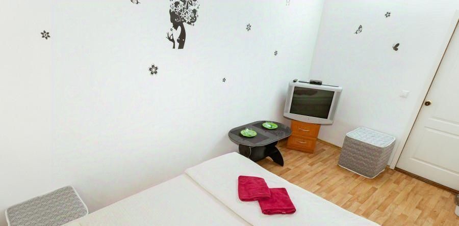 комната г Омск р-н Кировский ул 2-я Солнечная 49в фото 7