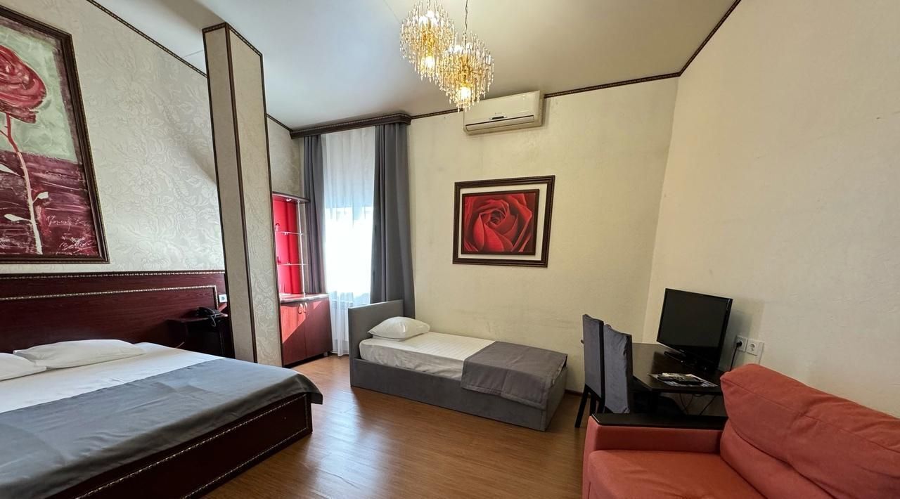 комната г Тюмень р-н Калининский ул Молодежная 80с/9 фото 2