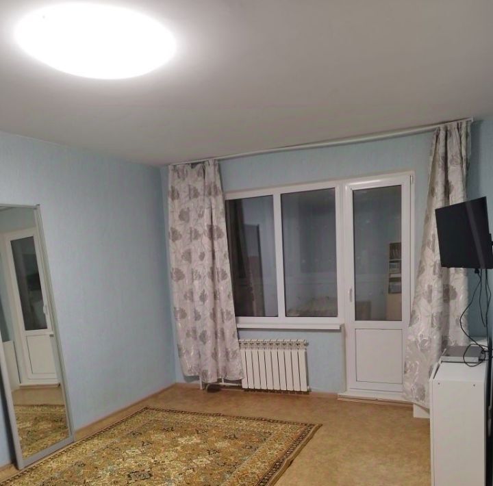 квартира г Саратов р-н Кировский ул им Гришаева В.И. 10 фото 1