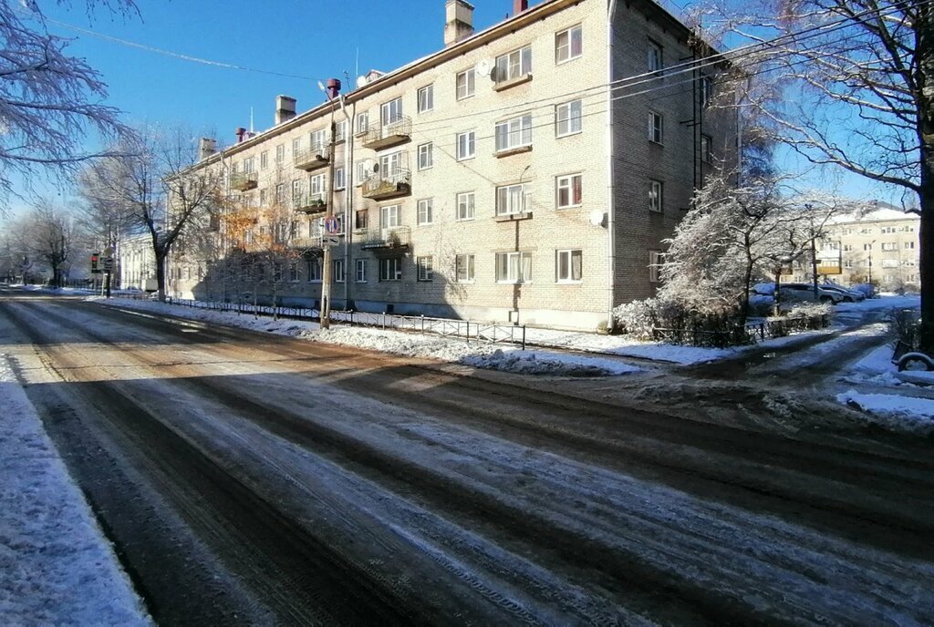 квартира р-н Кировский г Кировск ул Советская 5 Улица Дыбенко фото 1