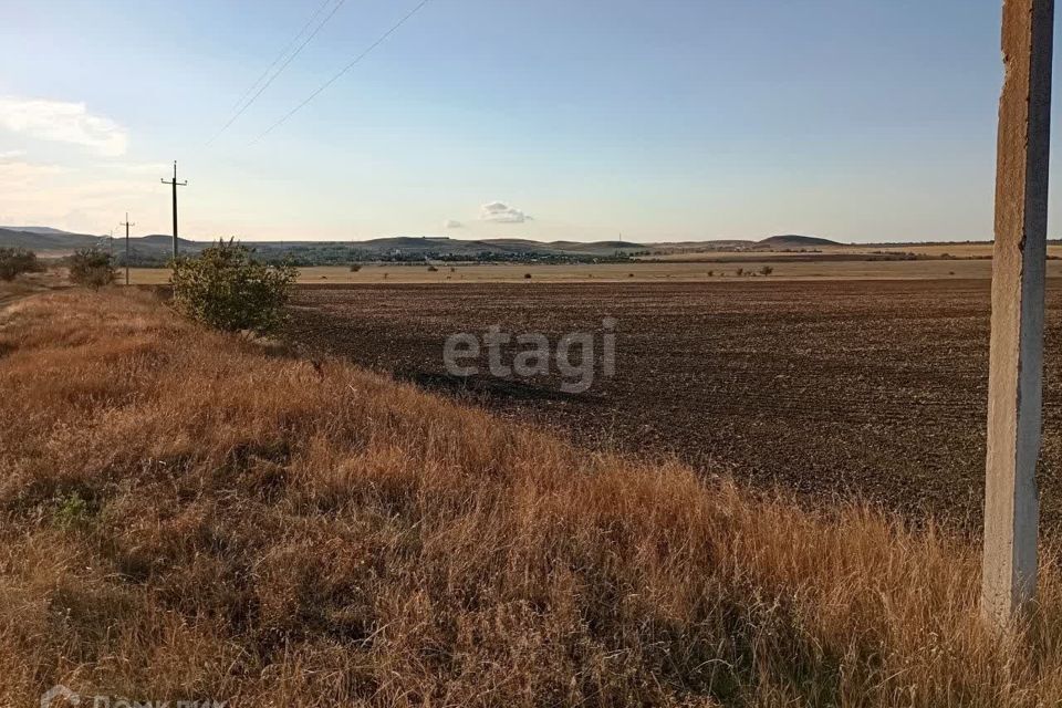 земля р-н Кировский Отважное фото 1