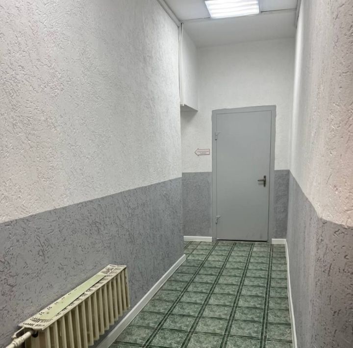 офис г Набережные Челны р-н Автозаводский пр-кт Яшьлек 53 фото 3