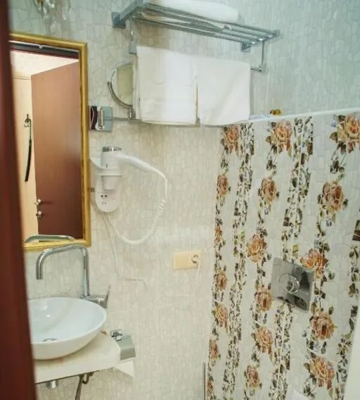 комната г Майкоп ул МОПРа 127 фото 9
