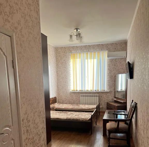 комната г Астрахань р-н Кировский ул Софьи Перовской 186/2 фото 2