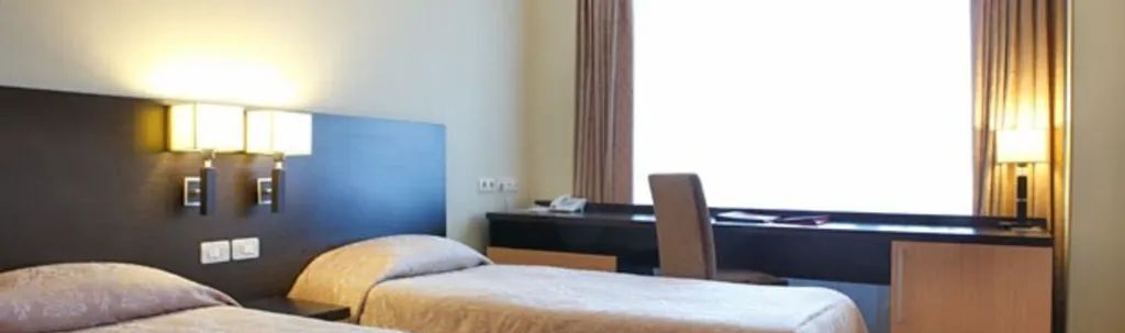 комната г Тольятти р-н Автозаводский ул Юбилейная 40 фото 1