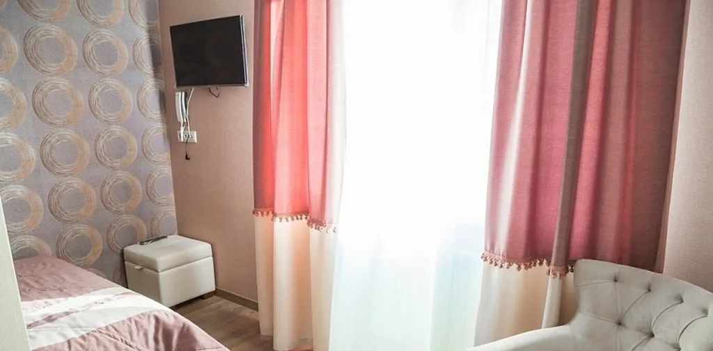 комната г Красноярск р-н Октябрьский ул Карбышева 29г фото 1