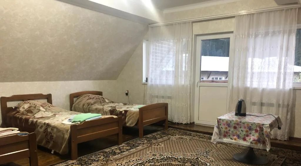 комната г Карачаевск кп Домбай мкр Пихтовый Мыс 7 фото 2