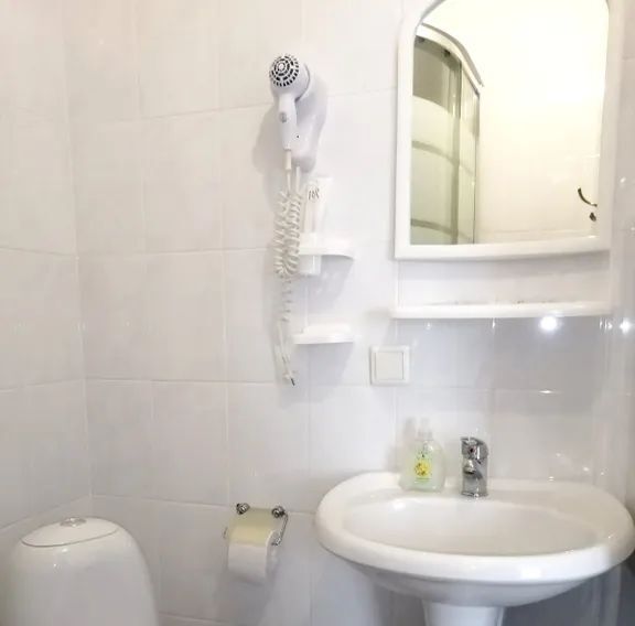 комната г Тюмень р-н Калининский ул Буковая 33 фото 5