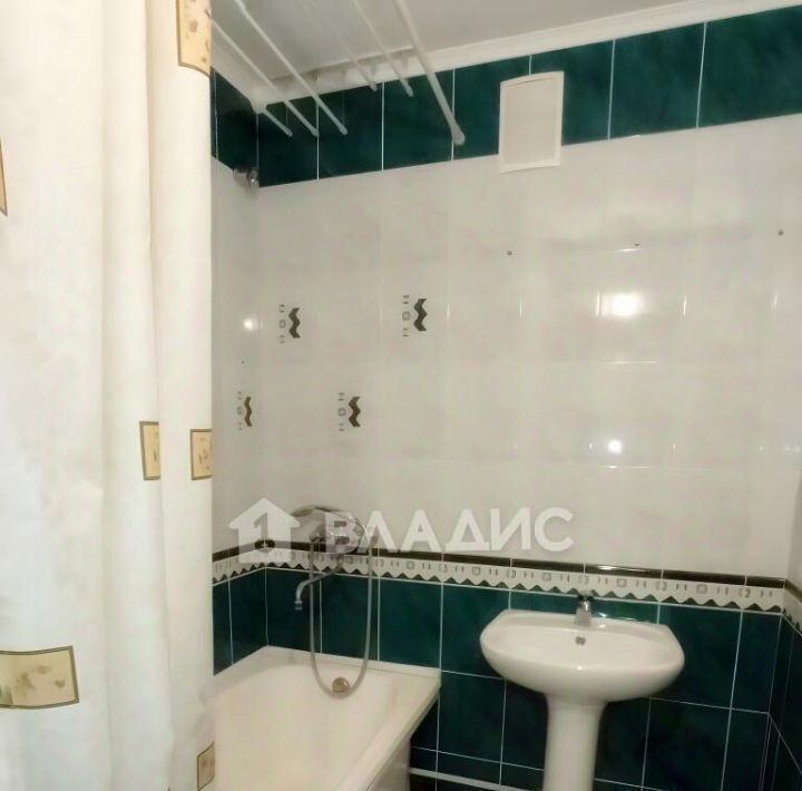 квартира г Калуга р-н Московский ул Гурьянова 18к/1 фото 7