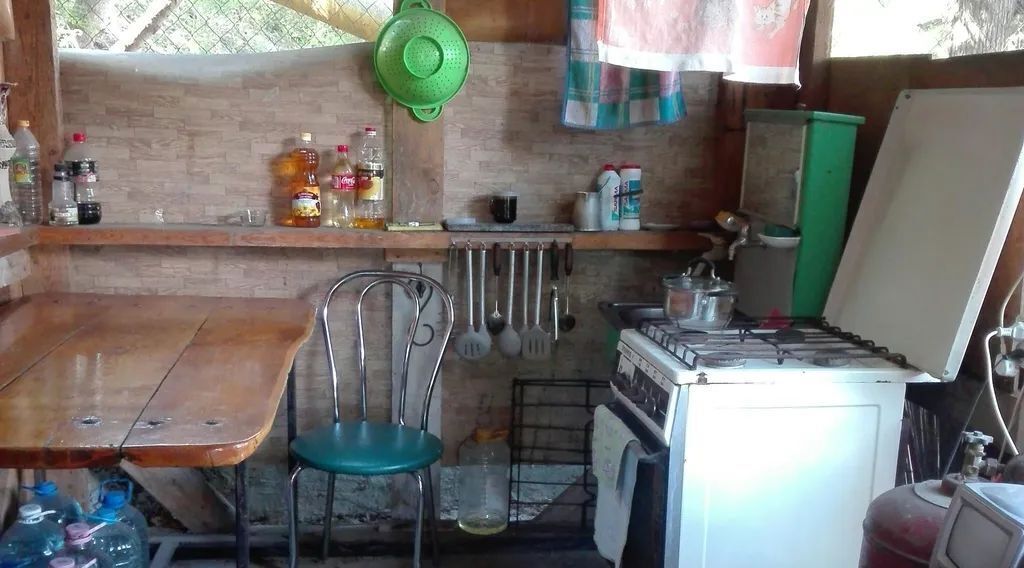 комната г Алушта ул Октябрьская 15 фото 14