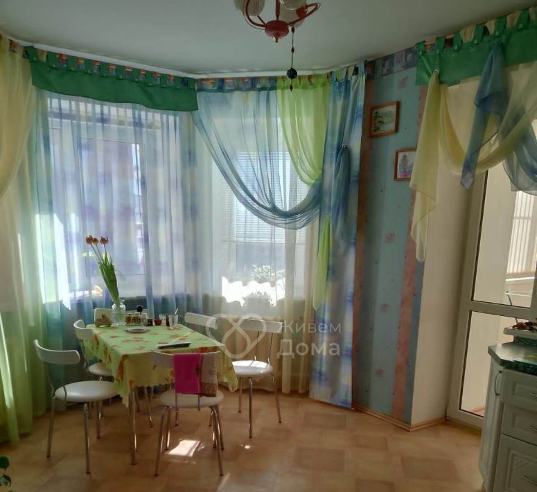 квартира г Волгоград р-н Красноармейский б-р им. Энгельса 34д фото 1