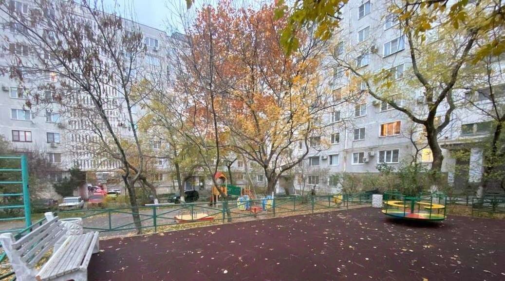 квартира г Новороссийск р-н Центральный ул Карамзина 33 фото 2