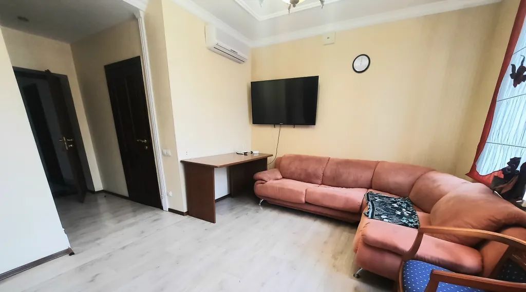 комната г Евпатория ул Караева 1 фото 3