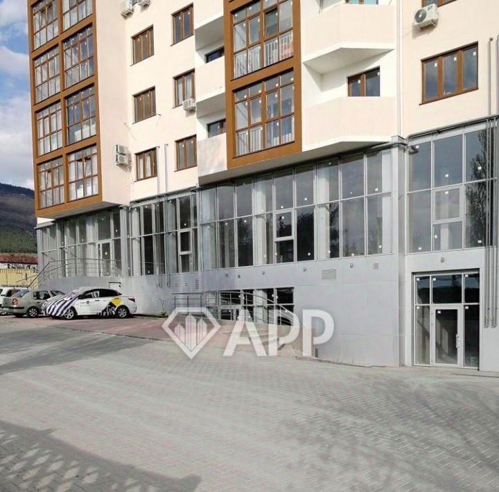 свободного назначения г Геленджик пр-кт Геленджикский 4в Центр фото 1