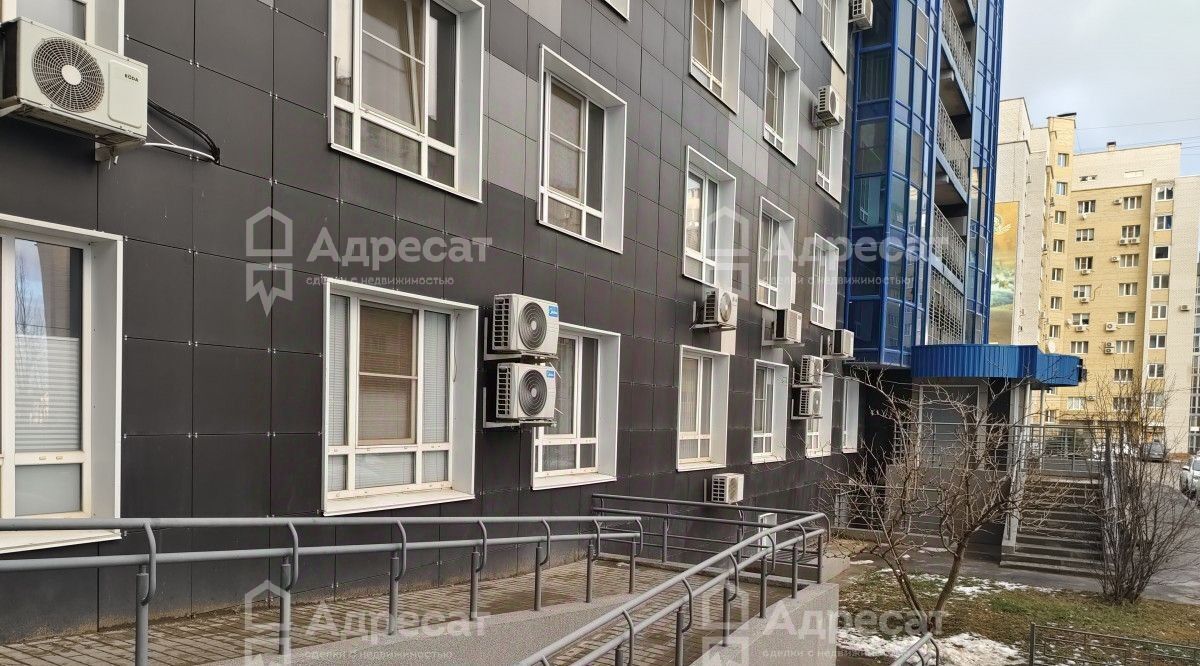 квартира г Волгоград р-н Дзержинский ул 8-й Воздушной Армии 10а фото 20