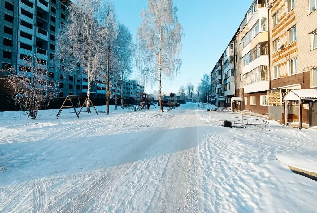 квартира г Тобольск пер Рощинский 60 фото 4