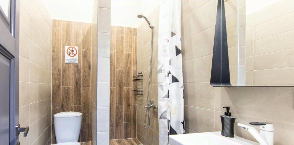 комната г Тюмень р-н Калининский ул Мельникайте 144а фото 5