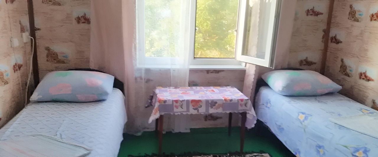 комната г Феодосия пгт Приморский ул Морозова 16 фото 1
