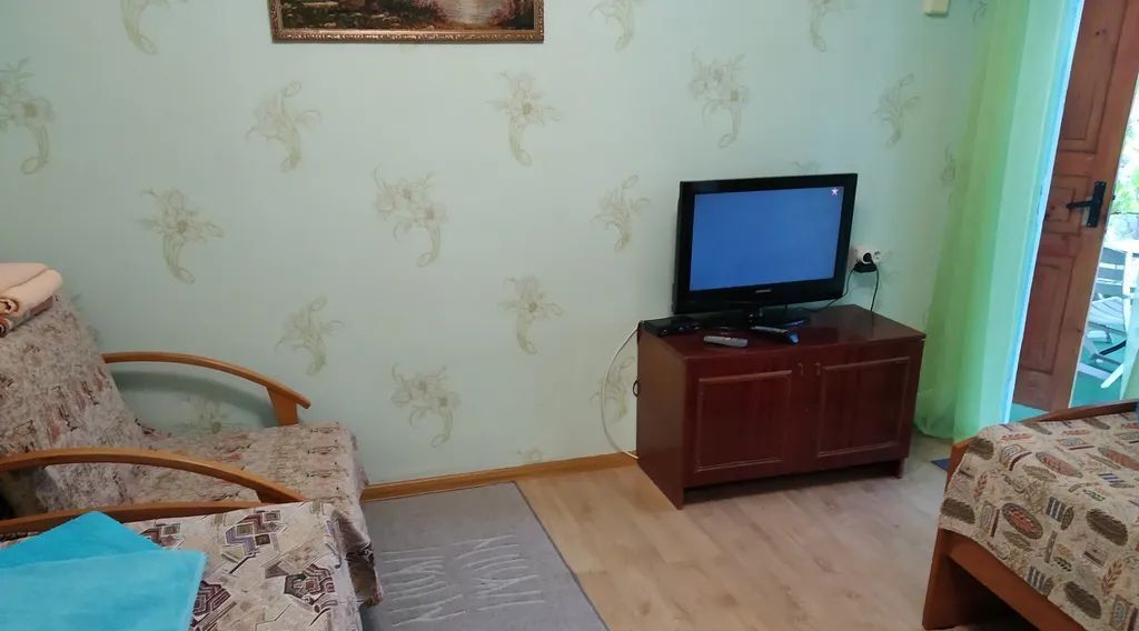 дом г Ялта пгт Кацивели ул Академика В.В. Шулейкина 21 фото 2