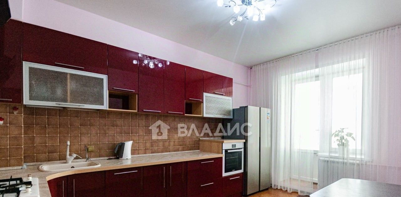квартира г Балаково ул 1 Мая 77 фото 3