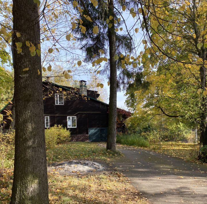 дом городской округ Наро-Фоминский г Апрелевка посёлок Фрунзевец ул Жуковского Апрелевка фото 1