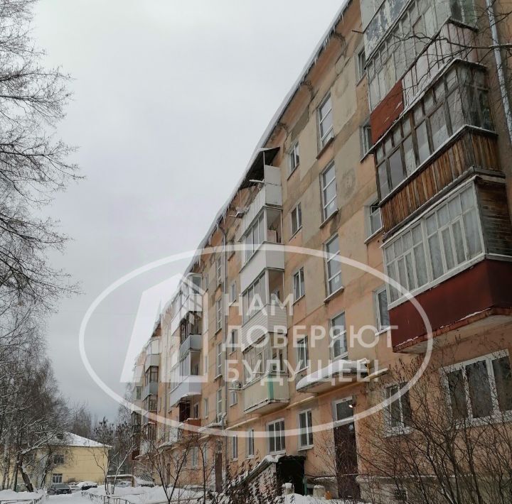 квартира г Лысьва ул Смышляева 28 фото 1